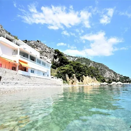 Front Beach Penthouse Apartamento *