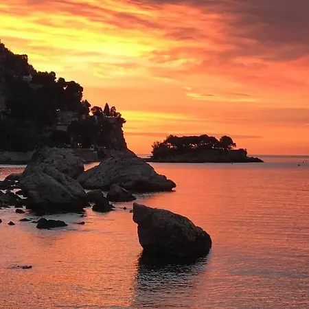 Lägenhet Front Beach Penthouse Èze