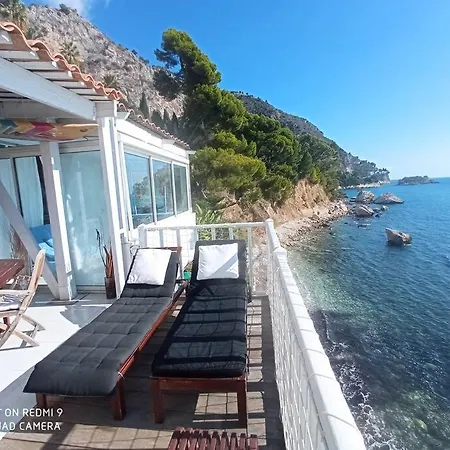 Front Beach Penthouse * Èze