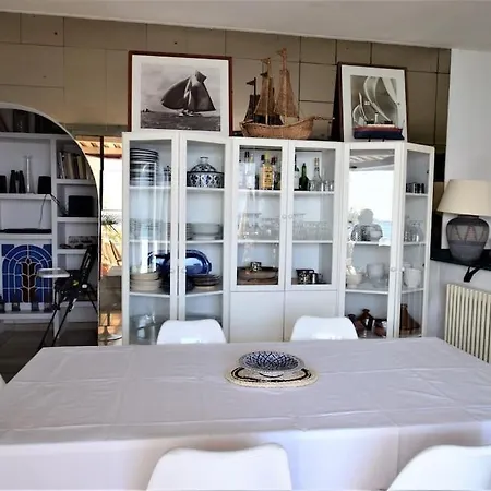 Front Beach Penthouse Apartamento *