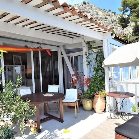 דירה Front Beach Penthouse *